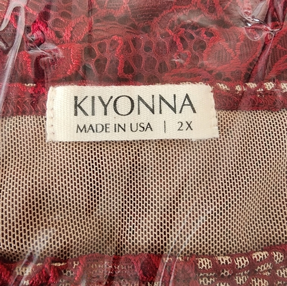KIYONNA Luna Lace Dress Ruby 2X NWT - Picture 5 of 7